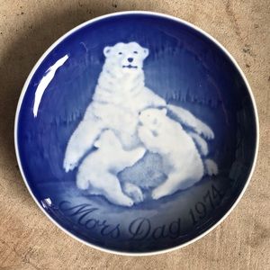 Vintage B&G Copenhagen Porcelain Plate (1974)